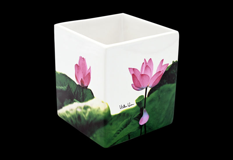 T36-荷花筆筒